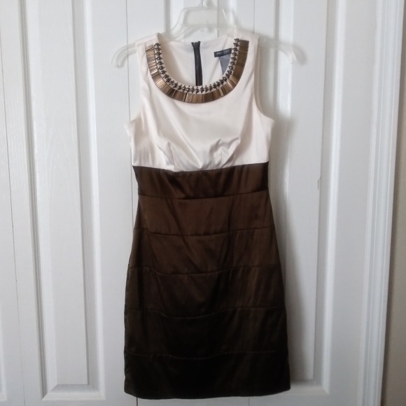 Olive and Cream Dress Size 4 - Picture 5 of 5